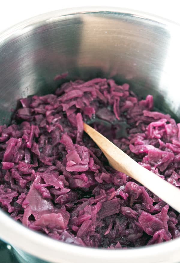 Omas weltbester Rotkohl ganz einfach selbst gemacht - Eine Prise Lecker