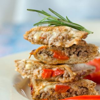 Feta-Paprika-Hackfleisch. Egal ob im Salatwrap, zu Pasta oder als Sandwich - immer ein Knaller. Recipe also in english! www.einepriselecker.de