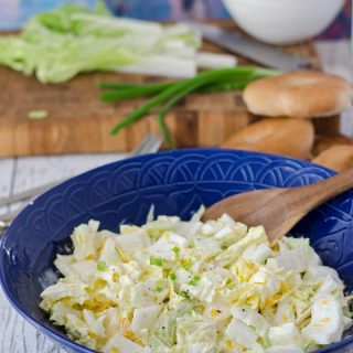 fruity and crisp chinese cabagge salad with mandarins. Fruchtig, knackiger Chinakohlsalat mit Mandarinen. Perfekt zum Grillen. Recipe also in english!