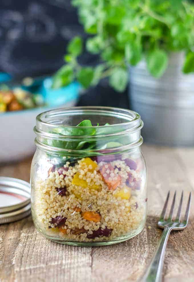 Quinoa Salat mit Süßkartoffeln – ein gesunder Sattmacher