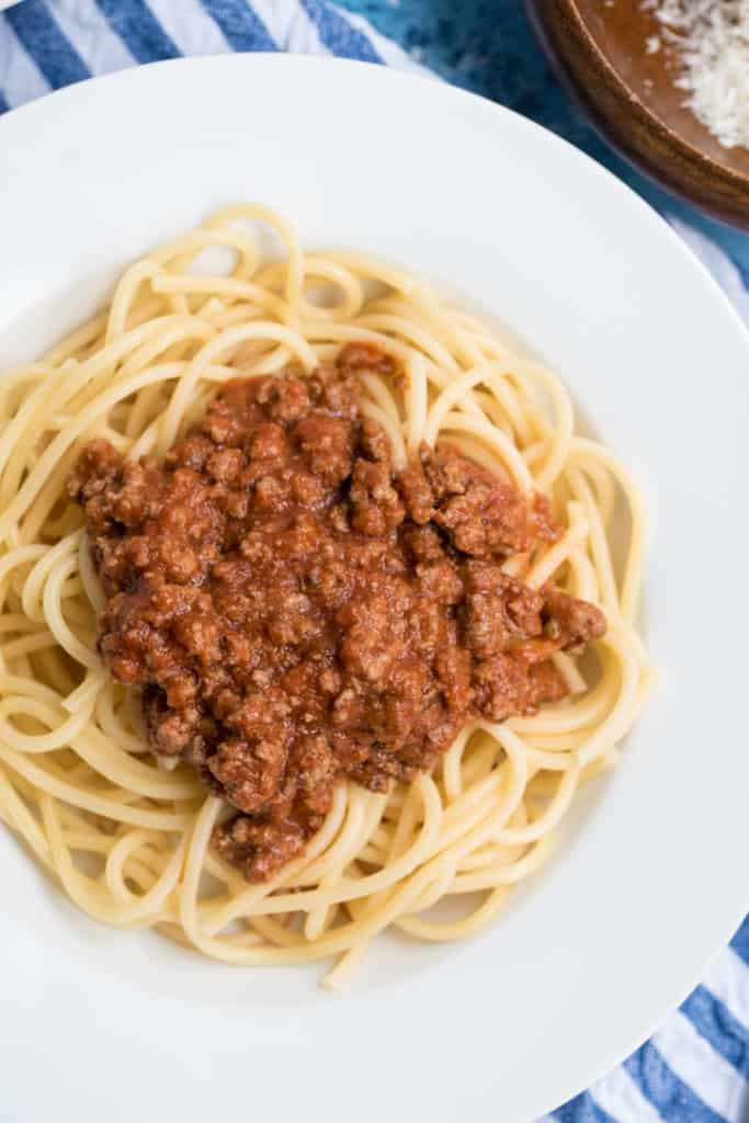 Einfache und schnelle Spaghetti Bolognese - Eine Prise Lecker