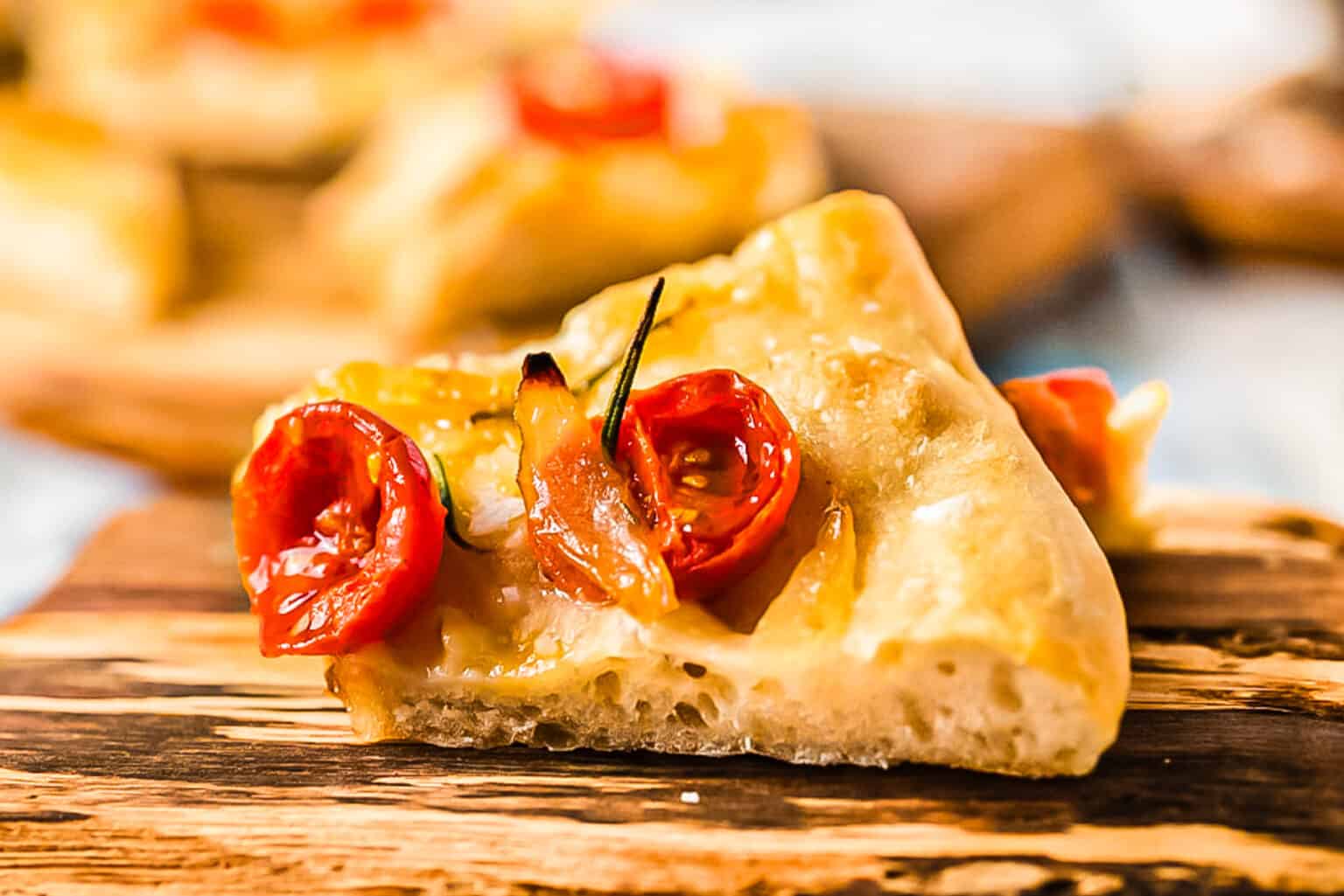Einfache Focaccia in 4 Varianten - mit und ohne Thermomix - Eine Prise ...
