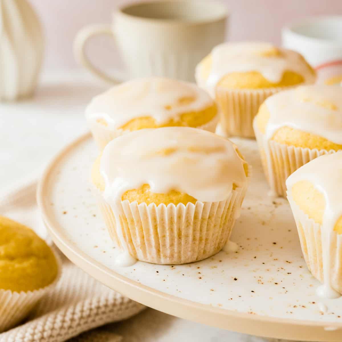 Vegane fluffige & saftige Muffins – super einfaches Basisrezept