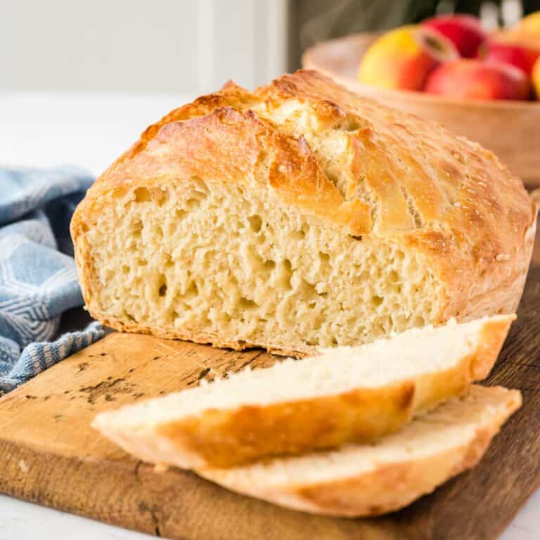 Einfaches & schnelles Brot (ohne kneten)