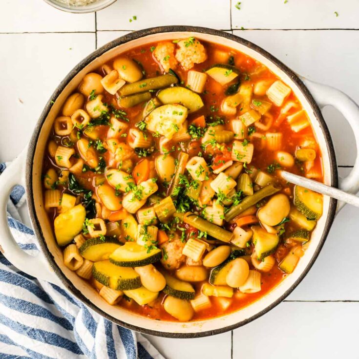 Super leckere und einfache italienische Minestrone - Eine Prise Lecker