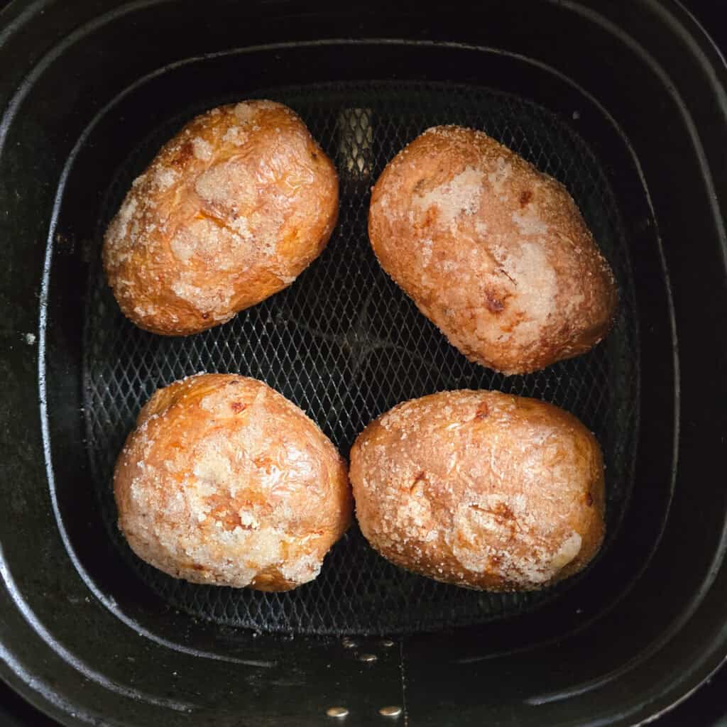 Backkartoffeln aus der Heißluftfritteuse – die perfekte Kartoffel in ...