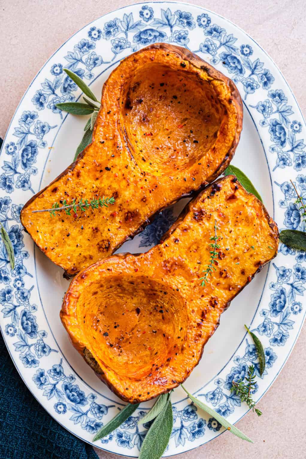 Gebackener Butternut Kürbis aus der Heißluftfritteuse Eine Prise Lecker